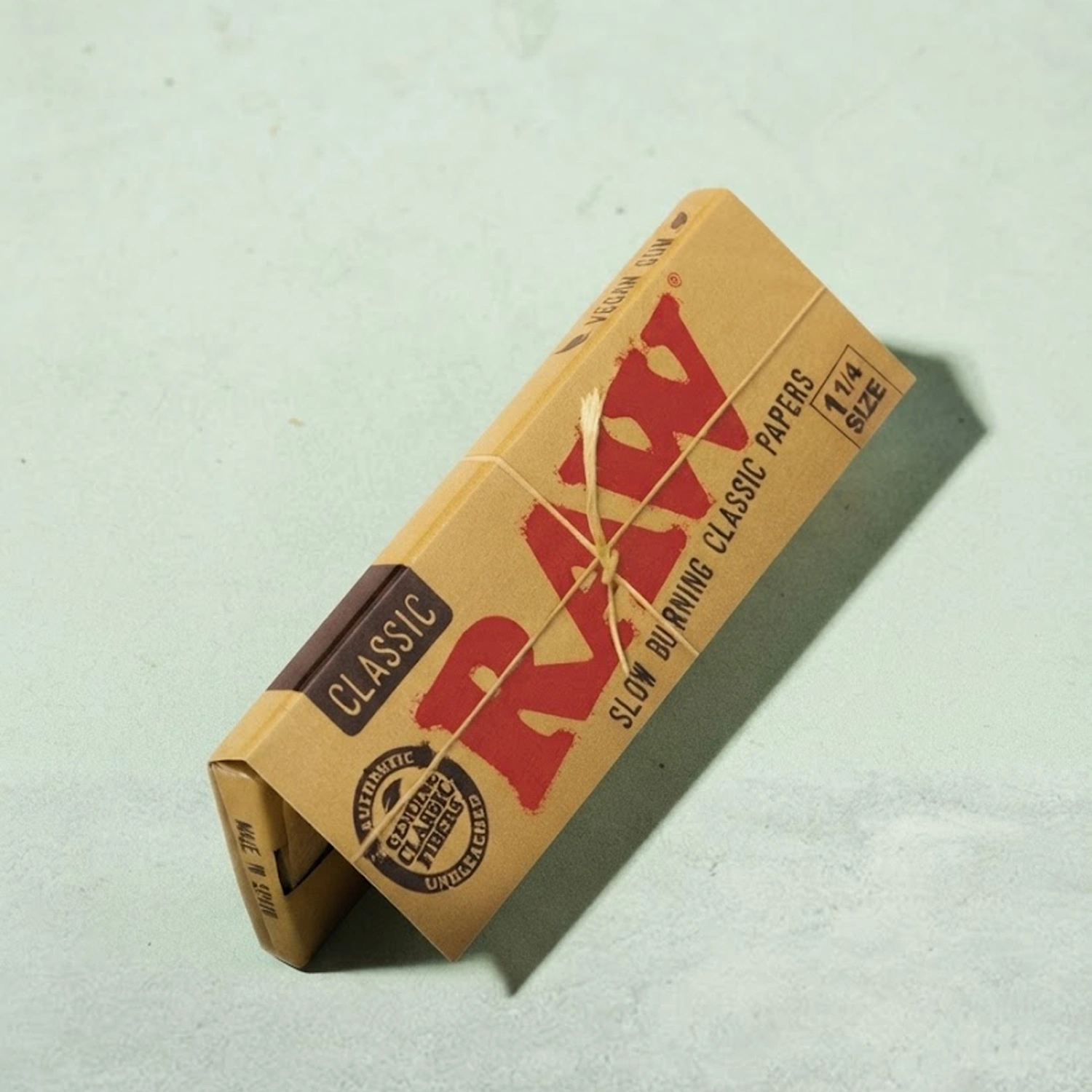 RAW Classic Rolling Papers